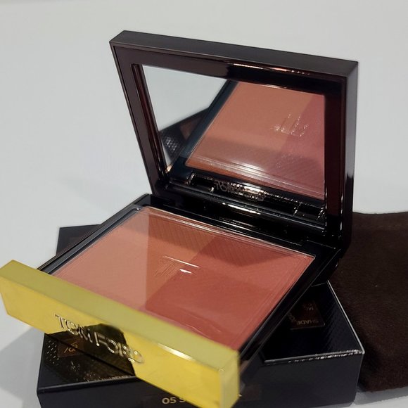NIB ✅ Tom Ford SUN DRUNK (05) SHADE & ILLUMINATE BLUSH DUO ✨ NEW IN BOX - Picture 5 of 5